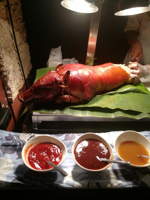 フィリピン・セブ島シャングリラマクタンのディナーショー付きブッフェ